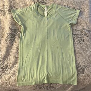 Lululemon swiftly tech 2.0